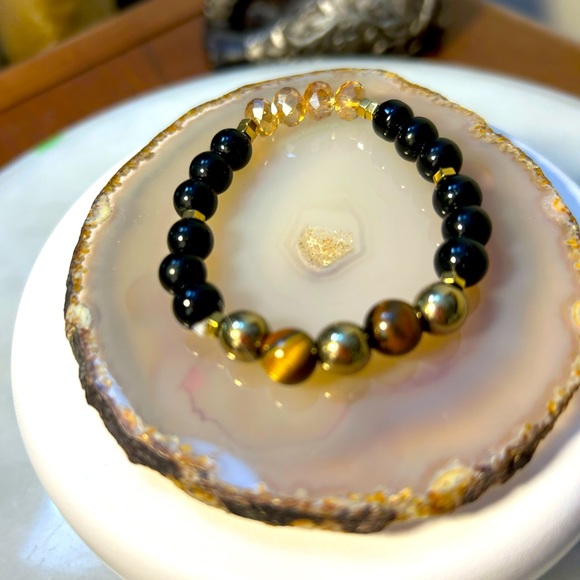 2/$15 Helps manifest courage and calmness - Picture 4 of 5